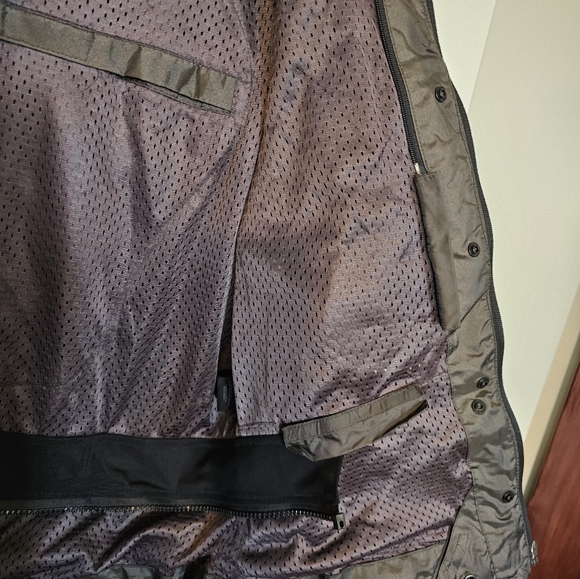 Rev'it Motorcycle Jacket - Picture 7 of 8